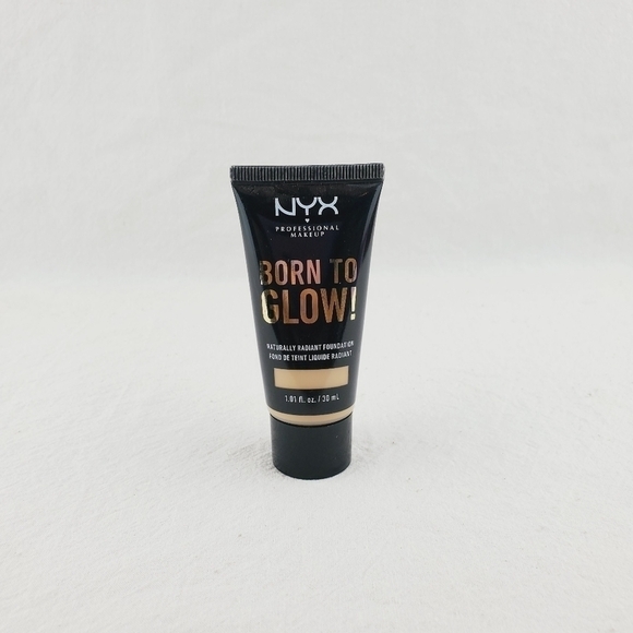 3 FOR $15 💟💟  NYX Born To Glow Naturally Radiant Foundation - Picture 2 of 5